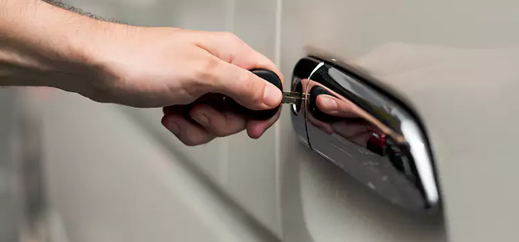 Why Choose Our Auto Locksmith Team in Northbrook, IL?