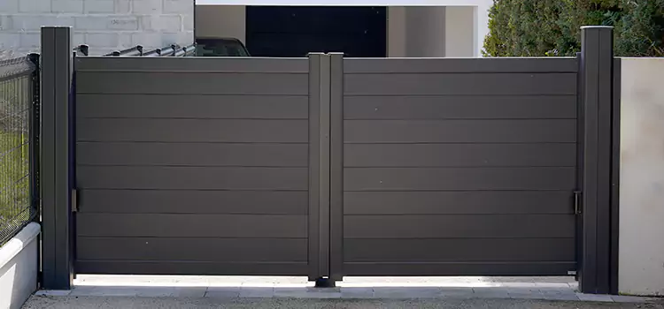 Common Residential Gate Issues We Resolve in Northbrook, IL